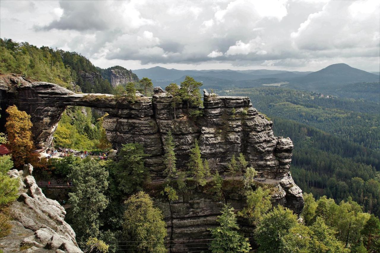 Penzion A Hostinec Kyjovska Terasa Krasna Lipa Exterior photo